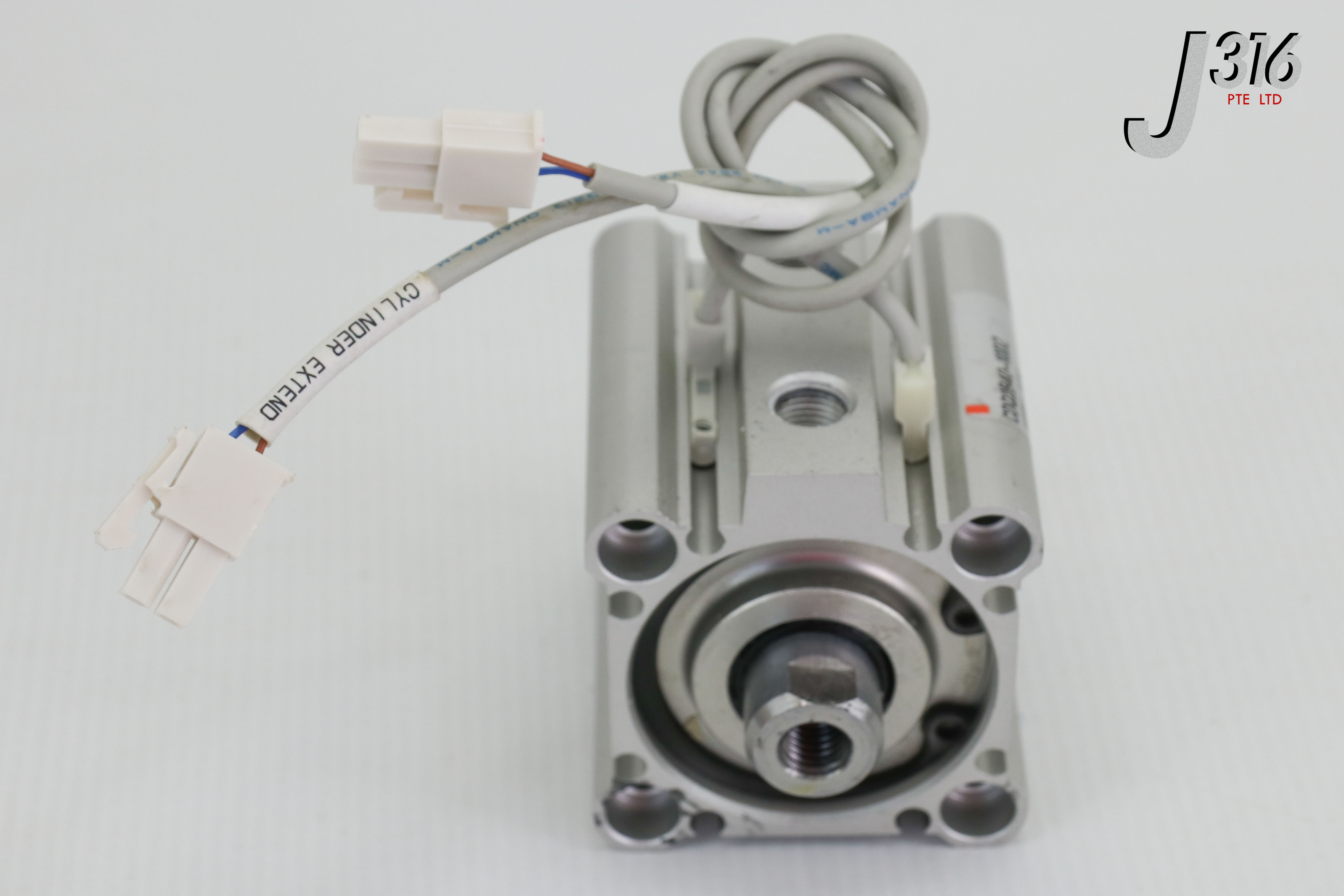 24696 SMC PNEUMATIC CYLINDER CDQ2B40-10DZ-M9BV-XC9 – J316Gallery